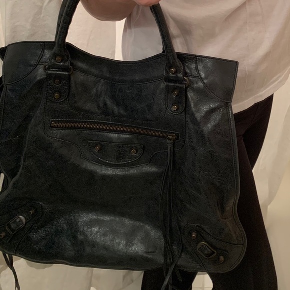 BALENCIAGA
Giant Motocross Classic Town - Picture 2 of 3